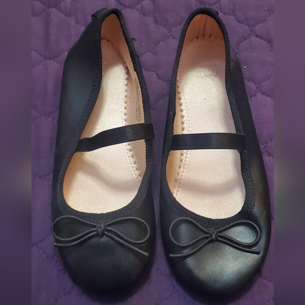 H&M-Toddler Black Ballet Flats - Used Once